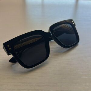 Gucci
Men's Acetate Rectangle Sunglasses 
Color : Shiny Black